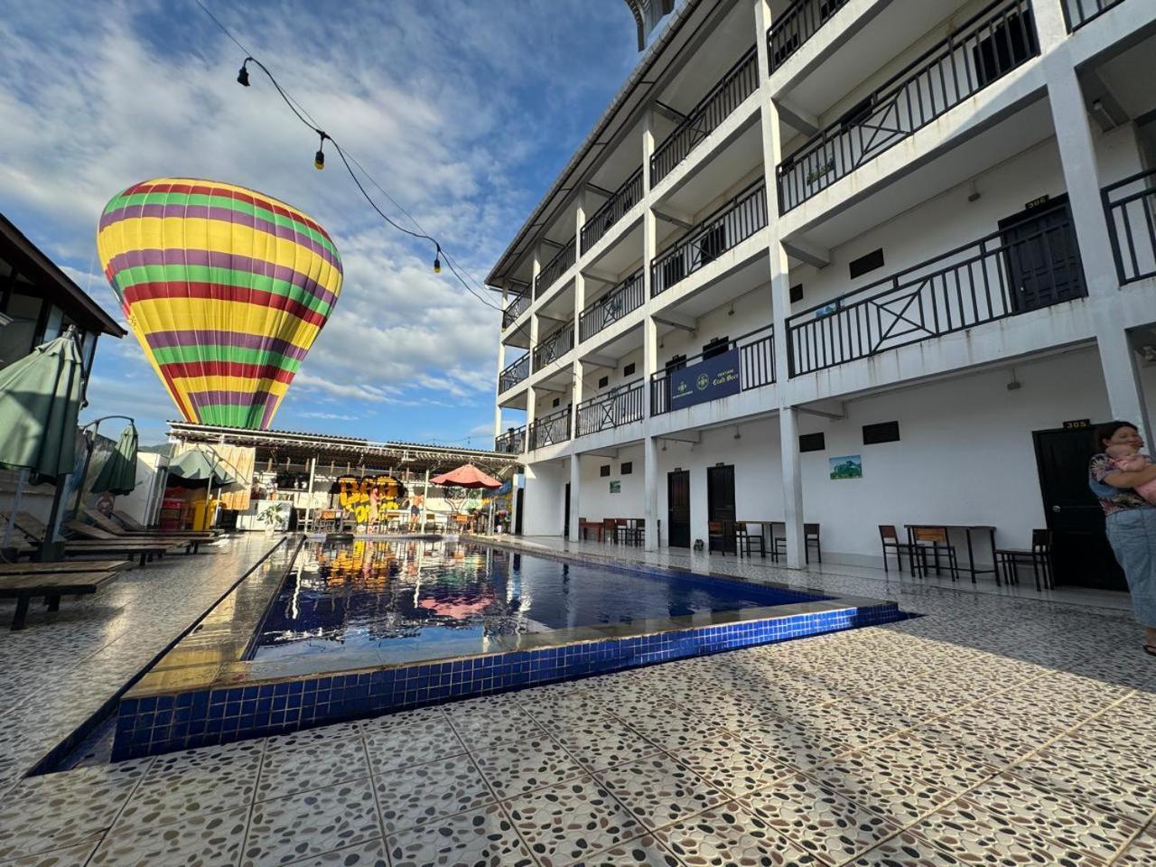 Vang Vieng Backpackers Hostel Exterior foto