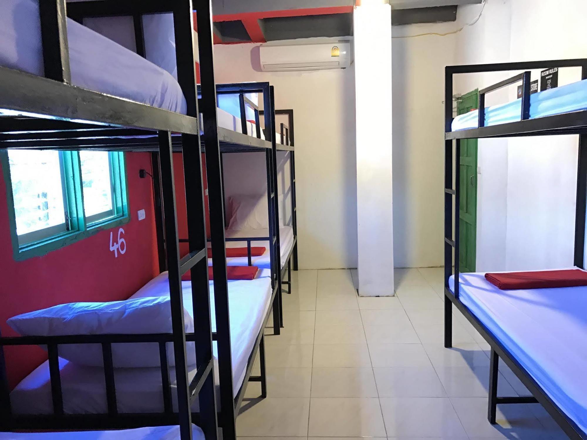 Vang Vieng Backpackers Hostel Exterior foto